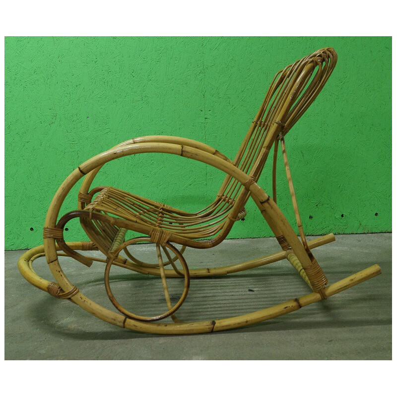 Chaise à bascule vintage en rotin - 1960