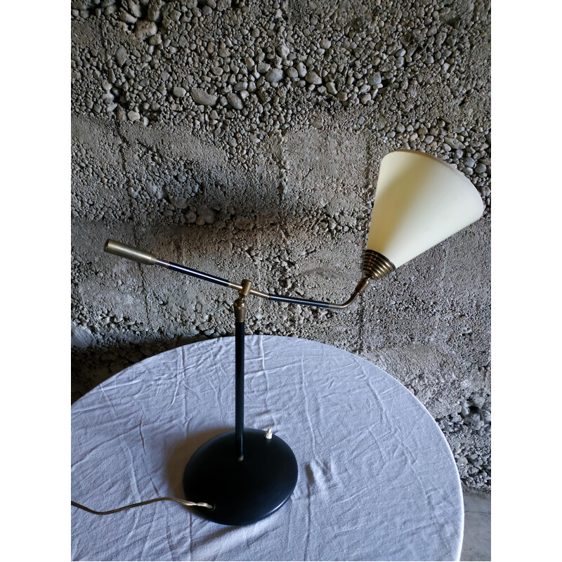 Lampe de table à balancier vintage en métal et laiton 1960