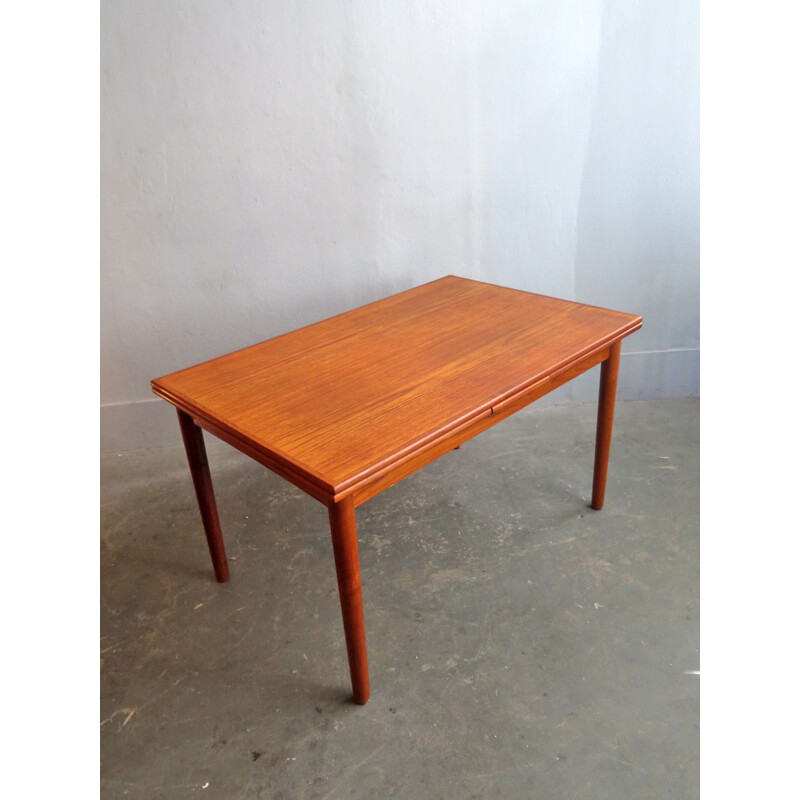 Vintage danish extendable dinning table in teakwood, 1960s