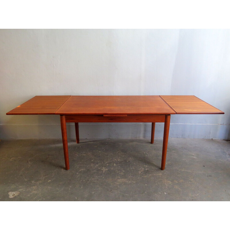 Vintage danish extendable dinning table in teakwood, 1960s