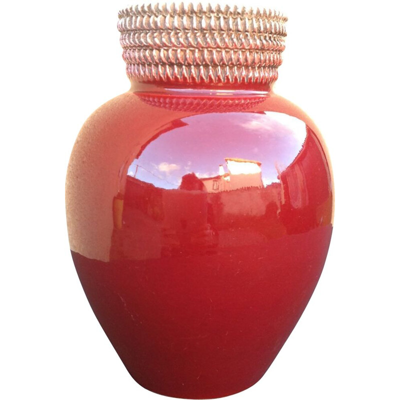 Vase vintage rouge sang par Pol Chambost 1950-1960