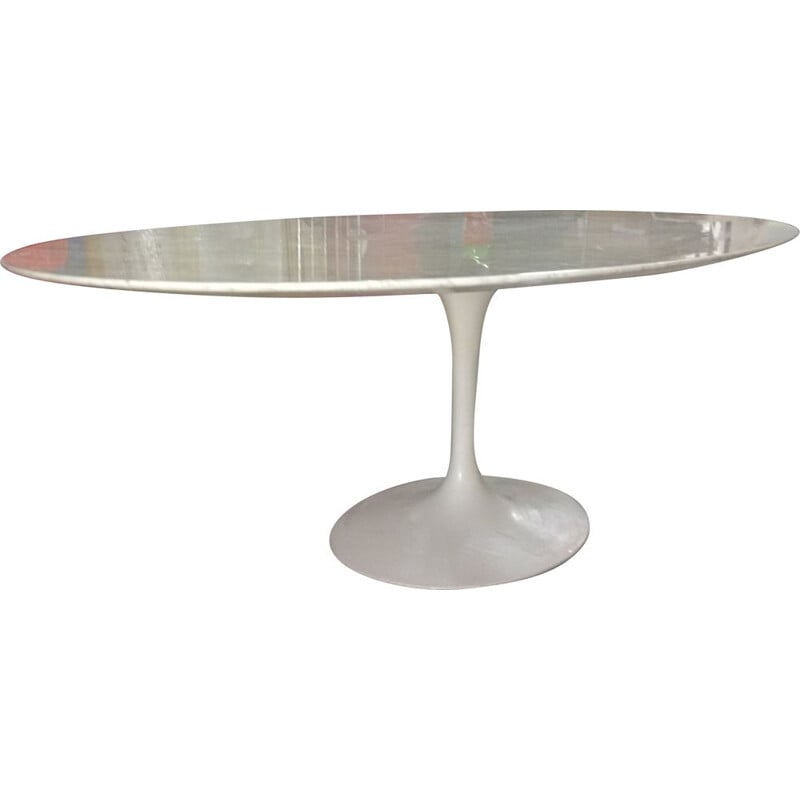 Vintage tulip oval table 244 in white marble by Eero Saarinen for Knoll 1977