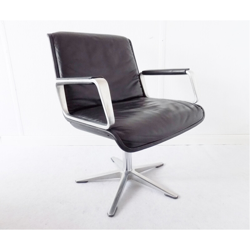 Suite de 4 fauteuil en cuir Wilkhahn Delta 2000 par Delta Design