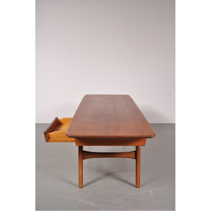 Coffee table in teak with a drawer, Louis van TEEFFELEN - 1950s