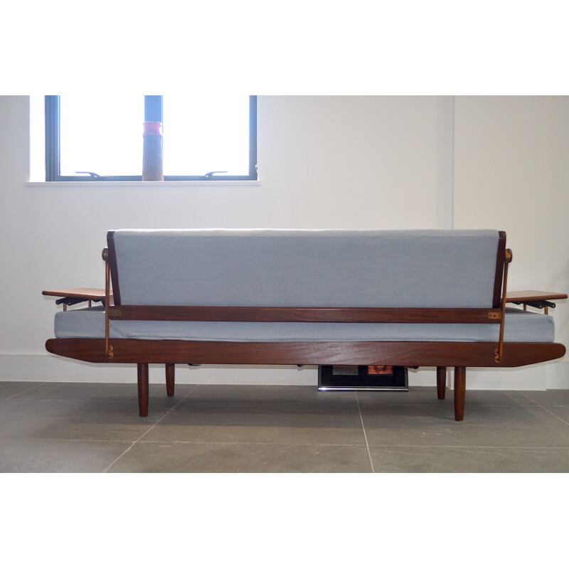 Vintage English Wentworth Daybed Sofa by Toothill