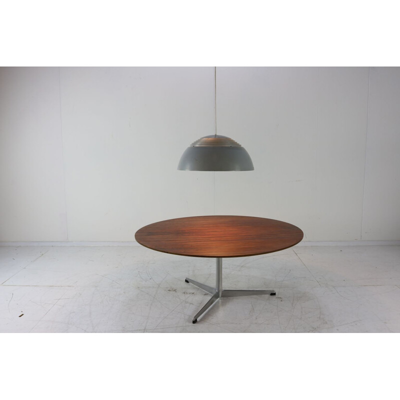 Table basse vintage en teck par Arne Jacobsen 1964