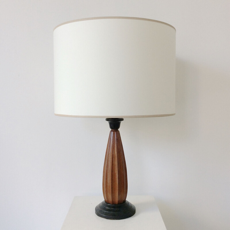 Polished wood Art Deco vintage lamp, 1930 France.