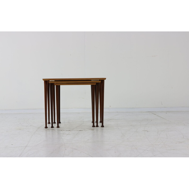 Set of 3 vintage nesting tables in teakwood 