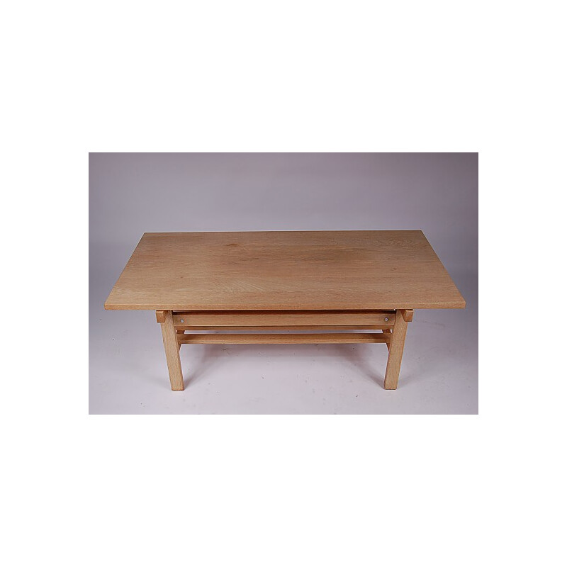 Scandinavian coffee table in saoped oak, Hans WEGNER - 1950s