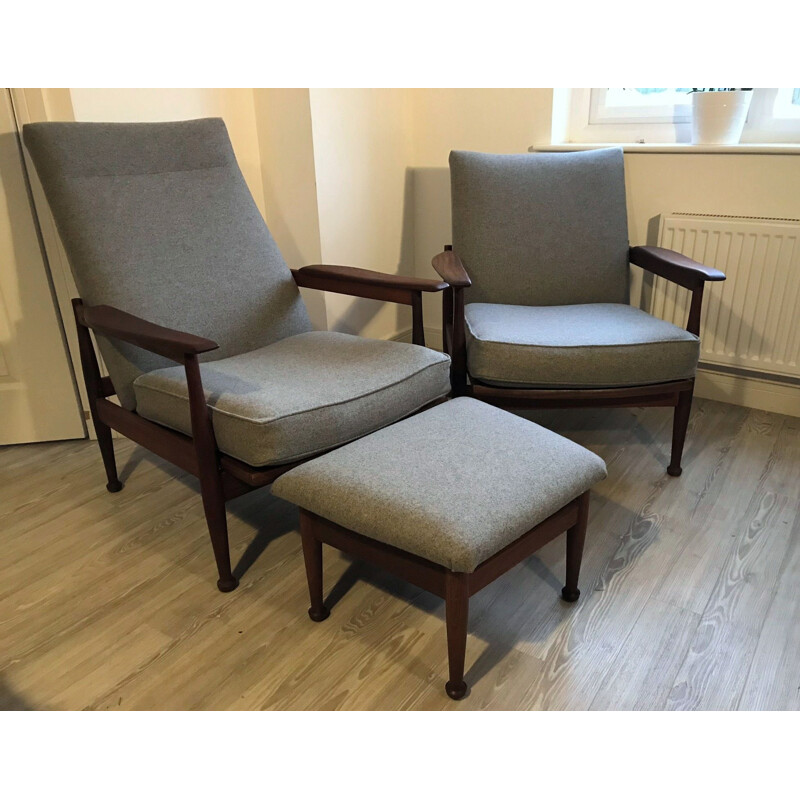 Esemble de salon "Manathan" avec 2 fauteuils et 1 pouf par Guy Rogers 1960s