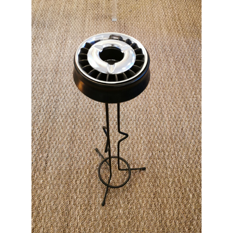 Cendrier vintage sur pied en métal noir 1960