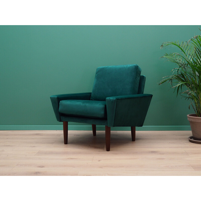 Fauteuil vintage en velours vert, design scandinave, 1960-1970