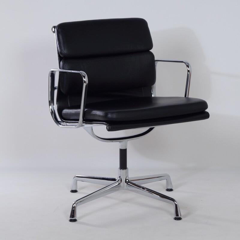 Chaise vintage noire EA 208 de Charles & Ray Eames pour Vitra, 2000