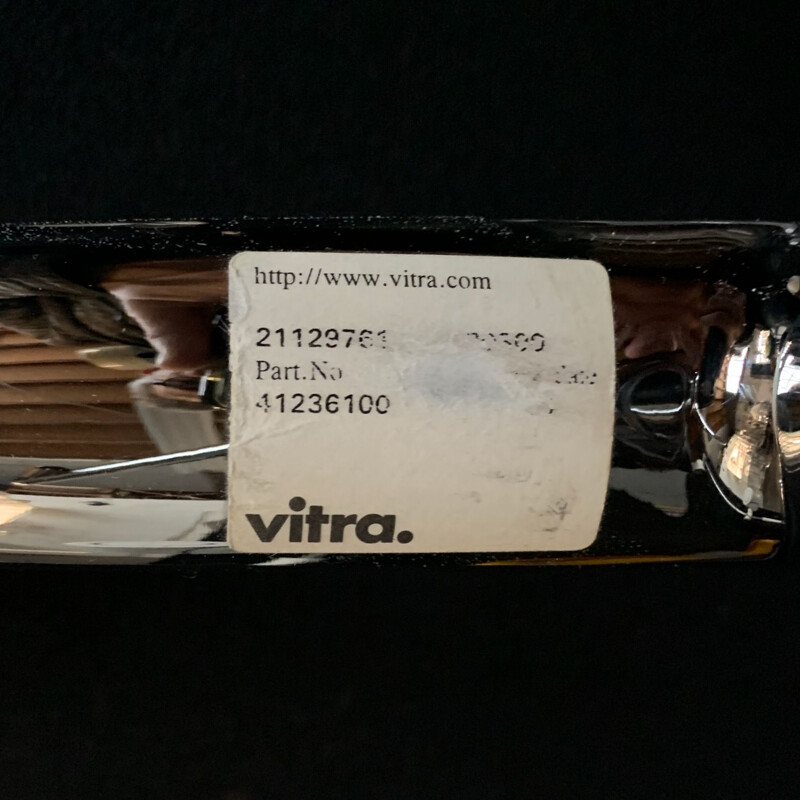 Chaise vintage noire EA 208 de Charles & Ray Eames pour Vitra, 2000