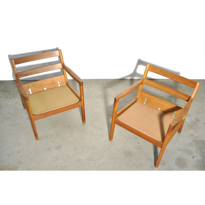 Vintage elegant teak easy chairs "Senator series" by Ole Wanscher for Cado, 1960s