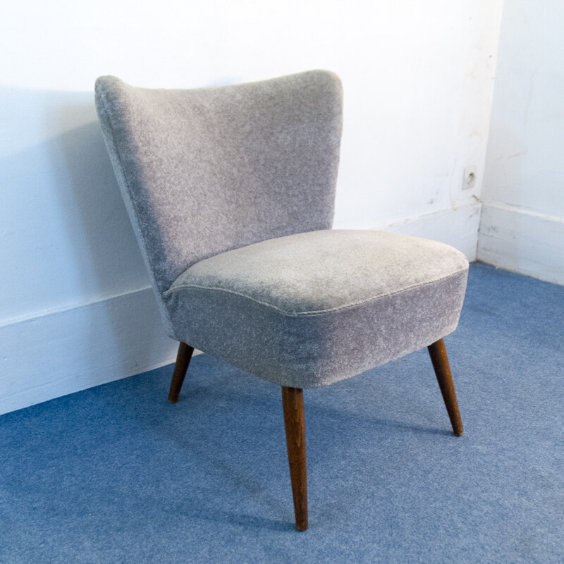 Fauteuil cocktail en velours gris et chêne - 1960