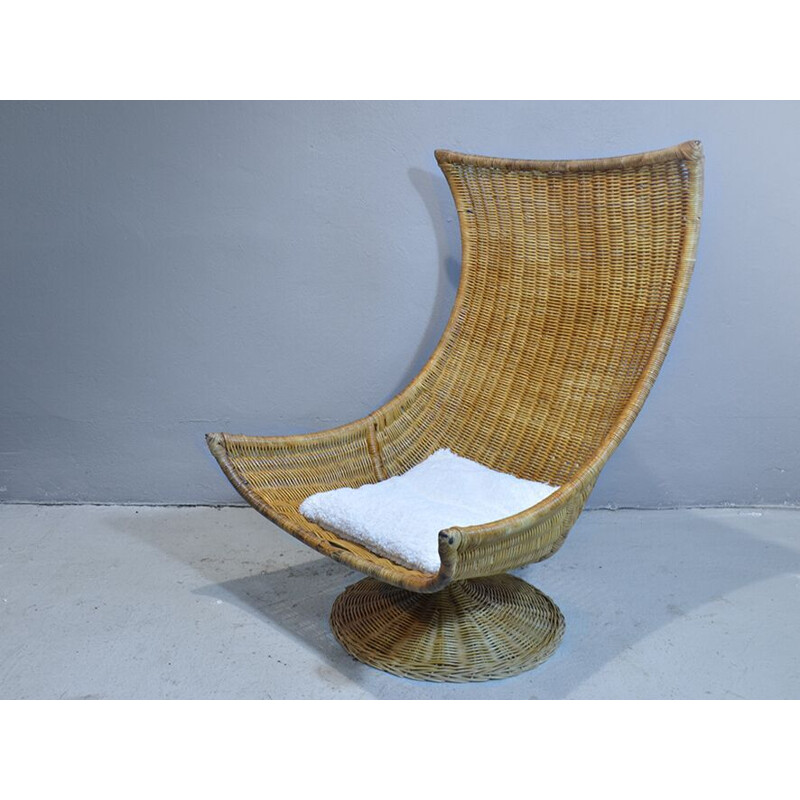 Vintage rattan swivel lounge chair By Gerard Vd Berg For Montis, 1970s