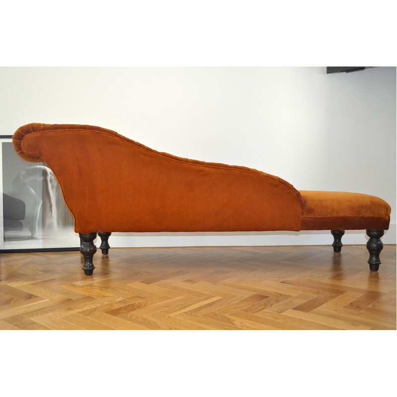 Vintage daybed in brown velvet