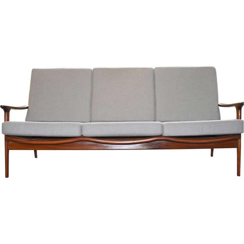 Vintage New Yorker Sofa by Guy Rogers 