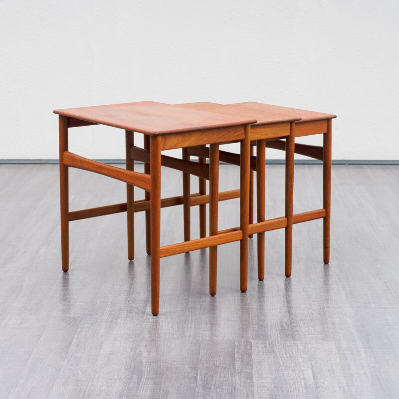 Suite de 3 tables gigognes vintage modèle AT 40 de Hans Wegner pour Andreas Tuck, 1960