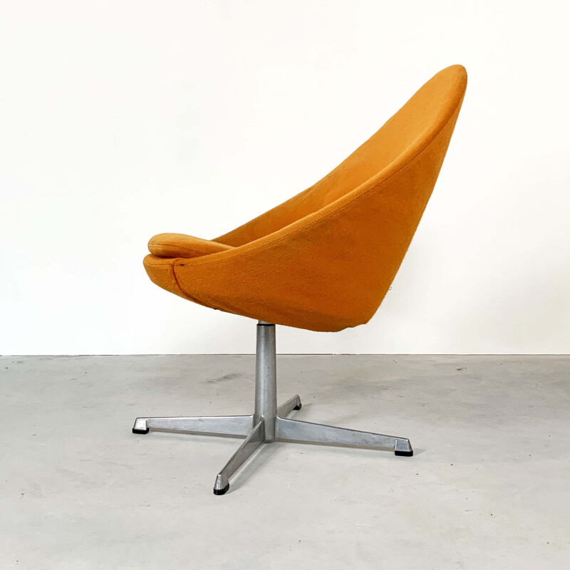 Orange little egg swivel vintage armchair by Pastoe, 1960s