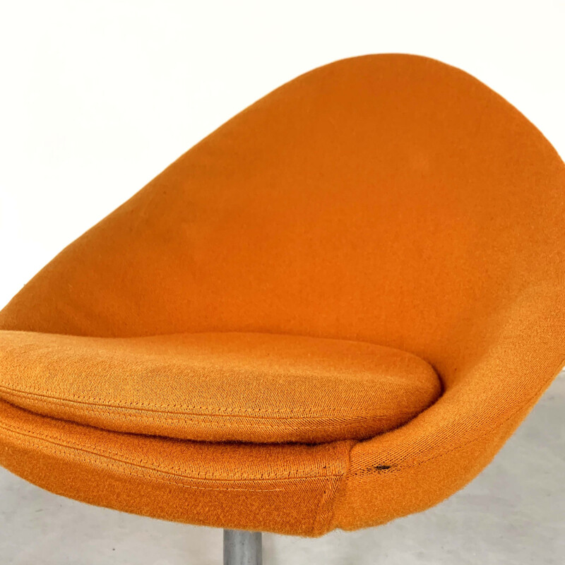 Orange little egg swivel vintage armchair by Pastoe, 1960s