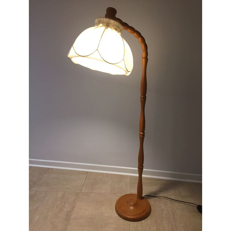 Vintage scandinavian pine floor lamp, 1960