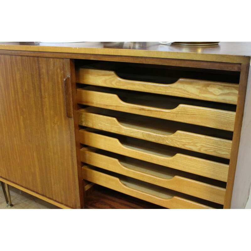 Oakwood sideboard with ceramics, Alfred HENDRICKX - 1950s