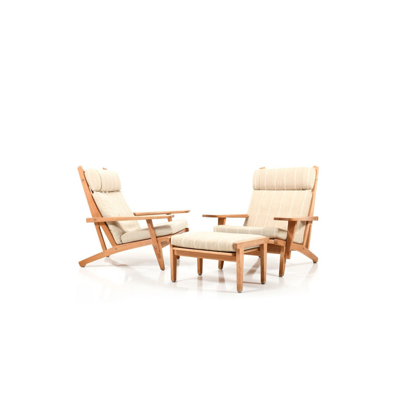 Vintage Pair of GE-375 Lounge Chairs with Footstool by Hans Wegner