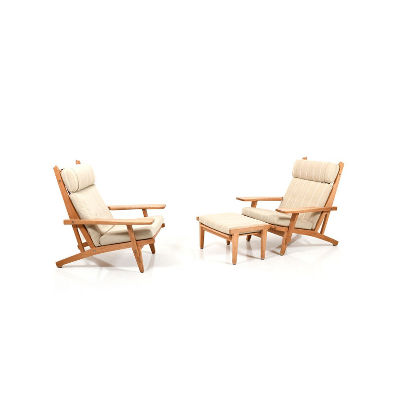 Vintage Pair of GE-375 Lounge Chairs with Footstool by Hans Wegner