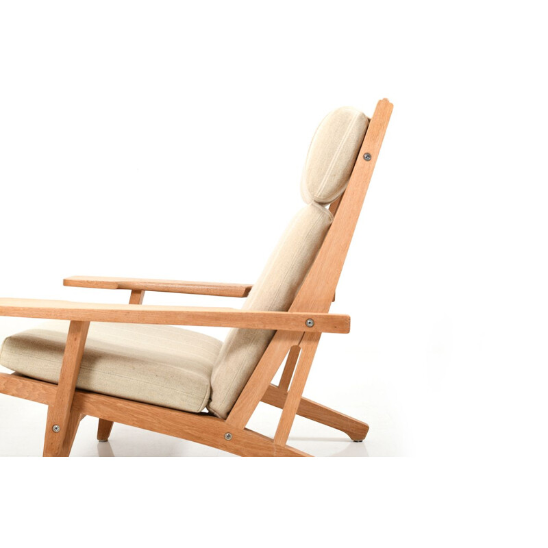 Vintage Pair of GE-375 Lounge Chairs with Footstool by Hans Wegner