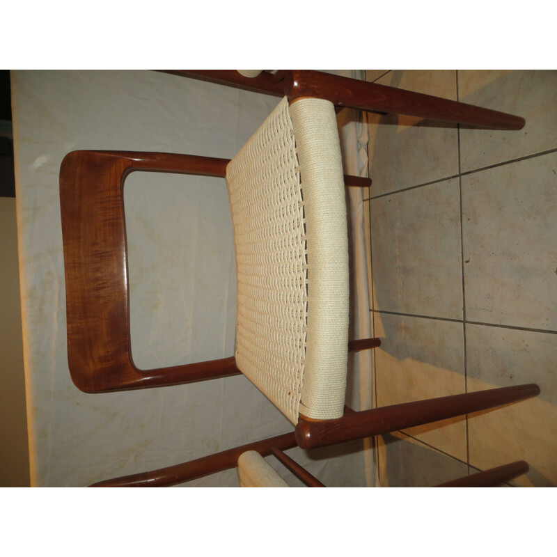 Set of 4 vintage Danish teak N 75 chairs by Moller 