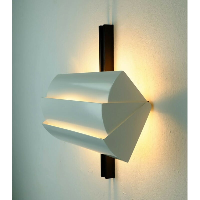 Vintage scone wall lamp by Ernesto Gismondi for Artemide 1986