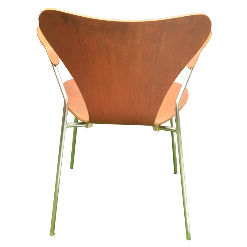Vintage chair "3207", Arne JACOBSEN - 1970