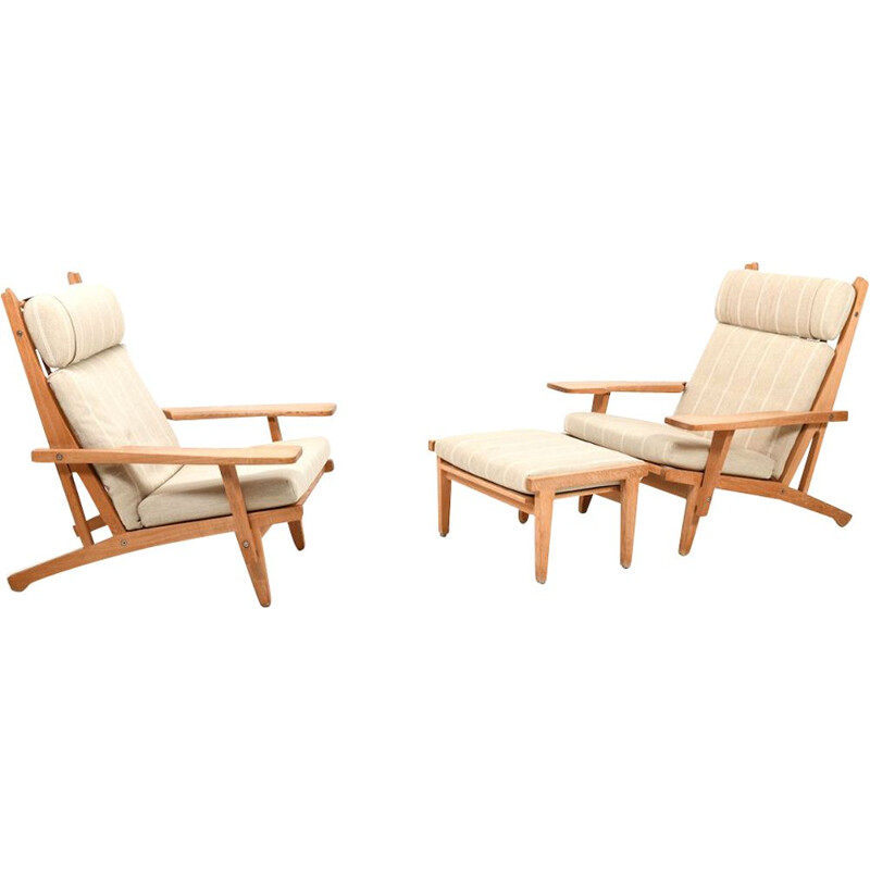 Vintage Pair of GE-375 Lounge Chairs with Footstool by Hans Wegner