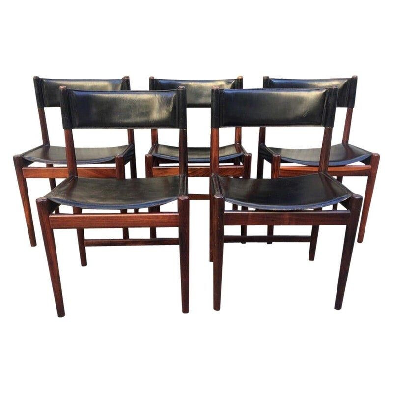 Set de 5 chaises vintage par Arne Vodder en palissandre et cuir