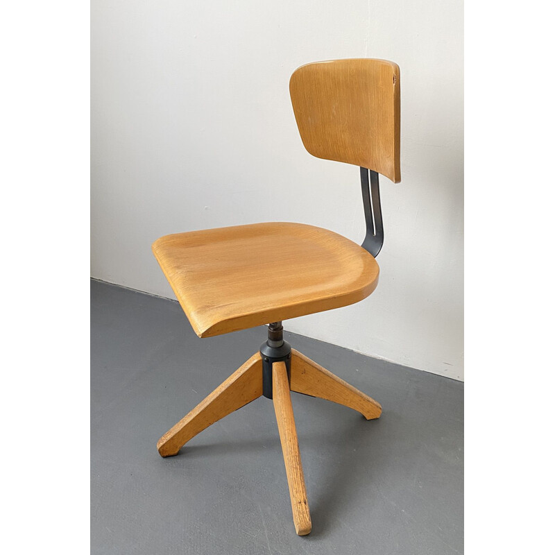 Fauteuil pivotant vintage modèle 350 R avec dossier en bois et métal par Ama Elastik, 1950