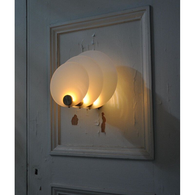 Vintage Umea LED wall light in brass and perspex
