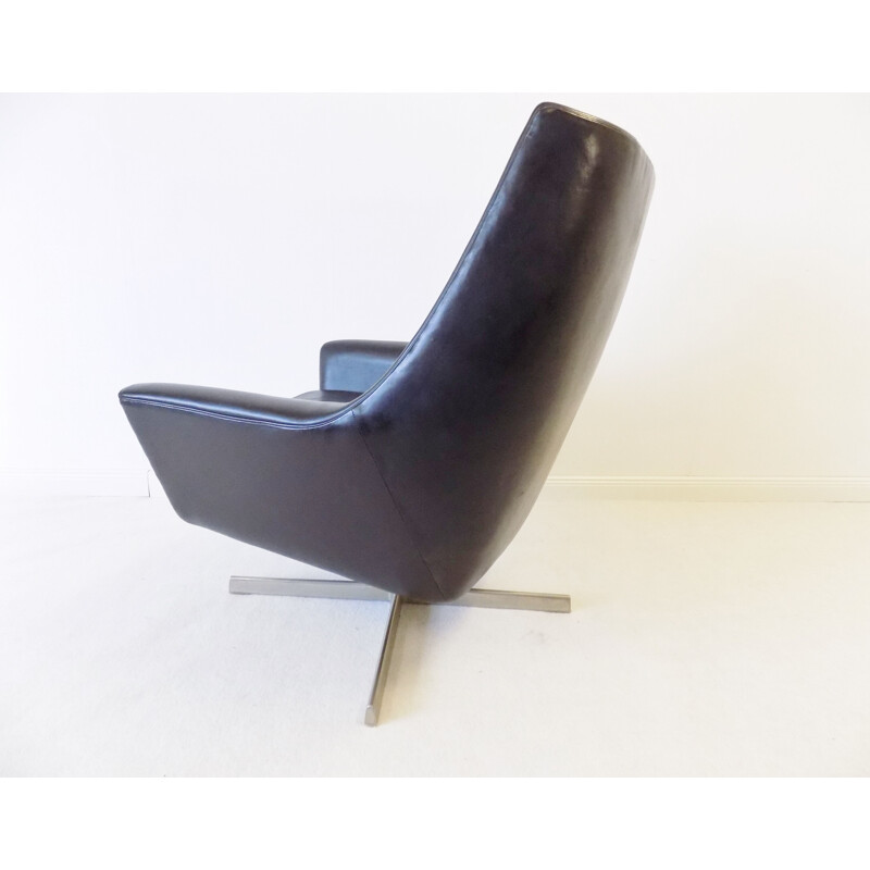 Antimott Black Leather Lounge Armchairs by Knoll 1960