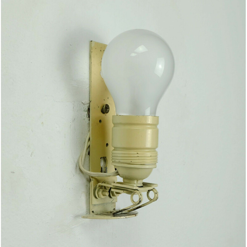 Vintage wall lamp model "Muschel" in opalin glass by Wilhelm Wagenfeld for Peill & Putzler