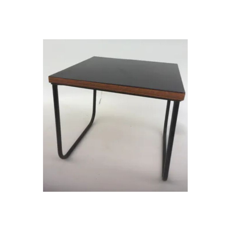 Par de mesas de cabeceira em metal vintage e madeira por Pierre Gariche para Steiner