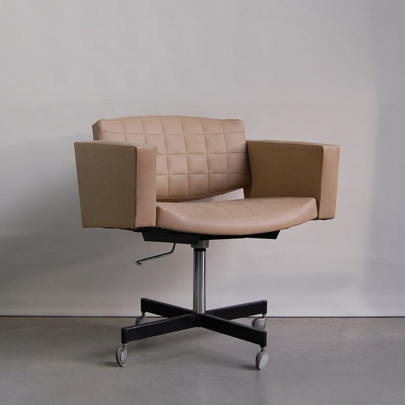 Vintage office armchair Conseil by Pierre Guariche for Meurop, 1960s