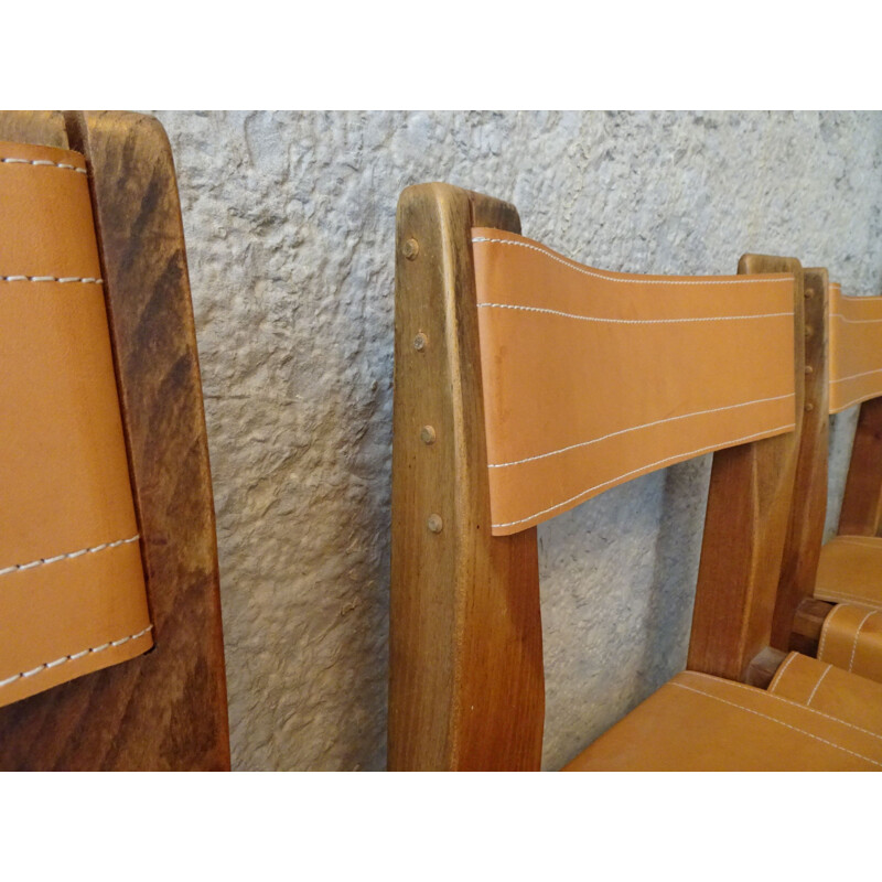 Suite de 6 chaises vintage S11 en orme massif par Pierre Chapo, 1970