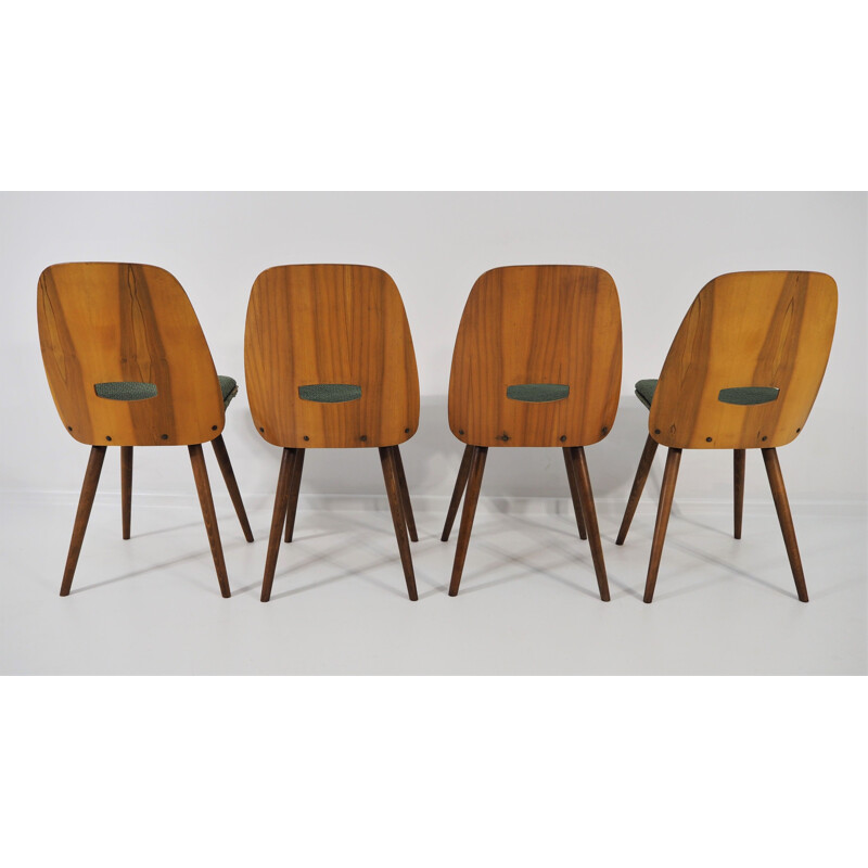 Ensemble de 4 chaises à repas vintage de Tatra, 1960