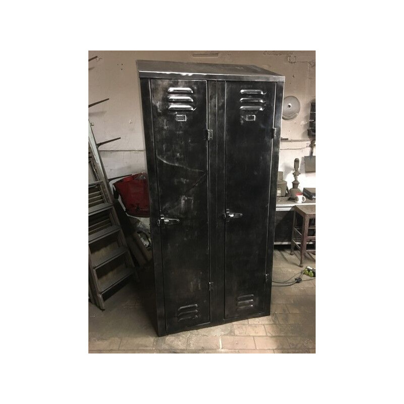 2-door industrial cloakroom 1950