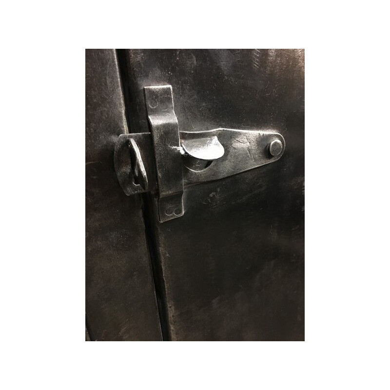 2-door industrial cloakroom 1950