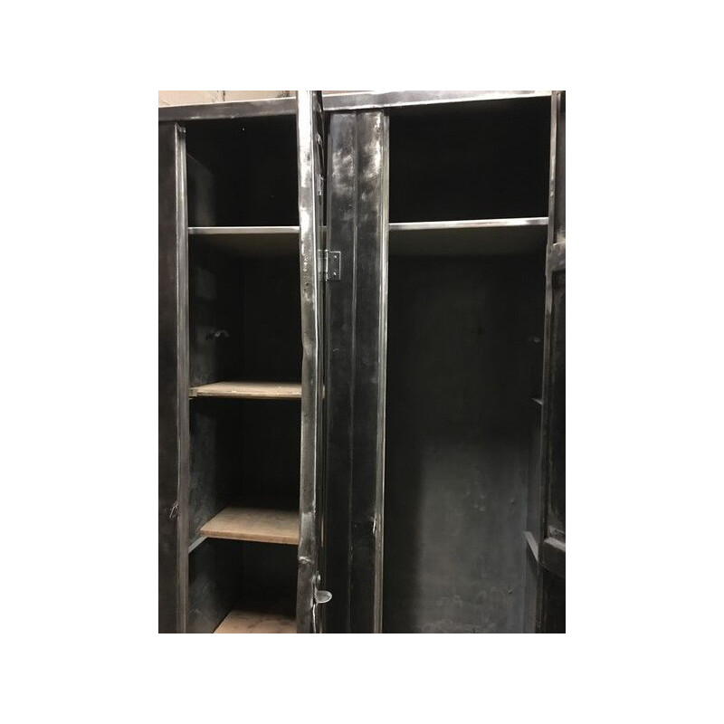 2-door industrial cloakroom 1950