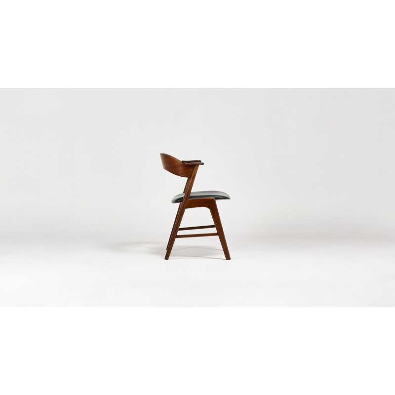 Vintage chair model 32 by Kai Kristiansen for Korup Stolefabrik