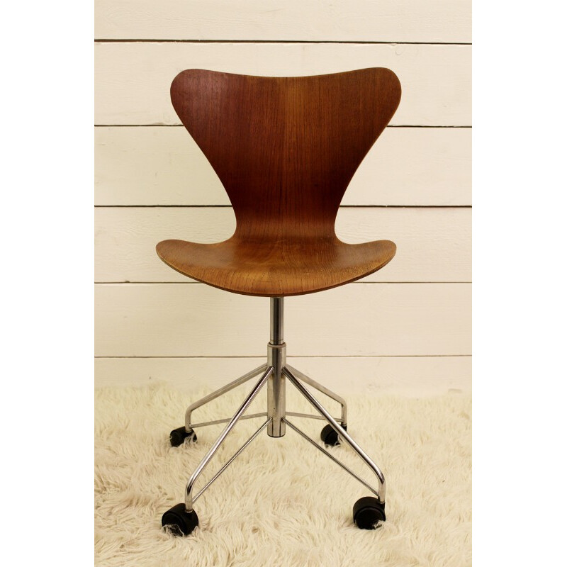 Fritz Hansen desk chair, Arne JACOBSEN - 1955