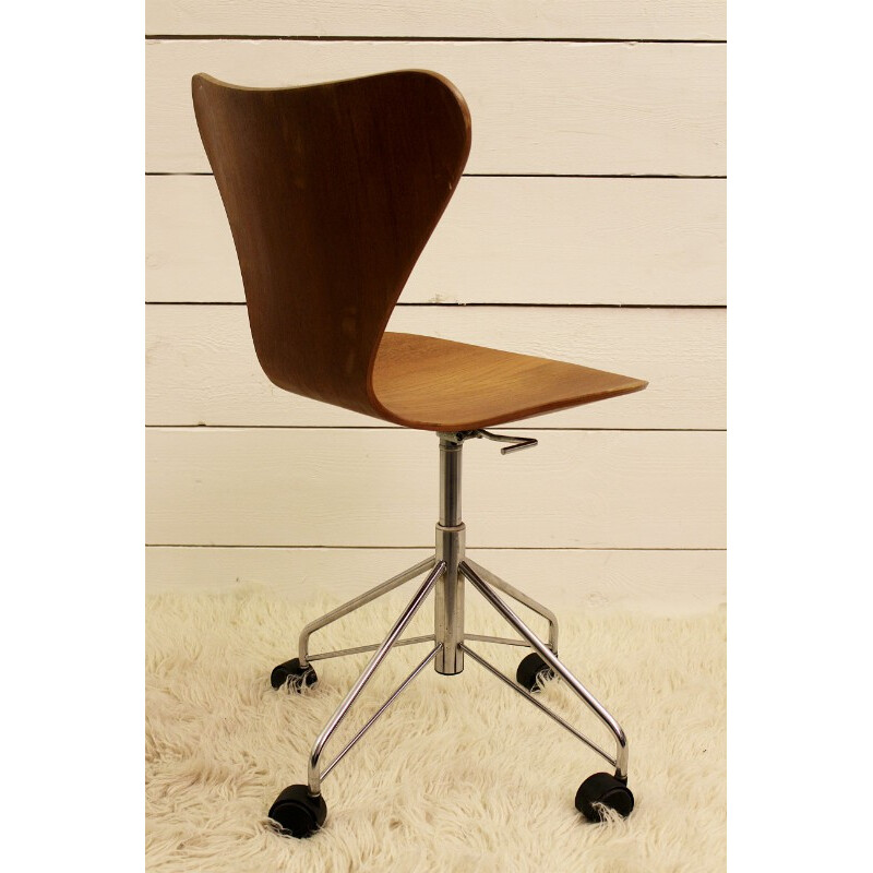 Fritz Hansen desk chair, Arne JACOBSEN - 1955